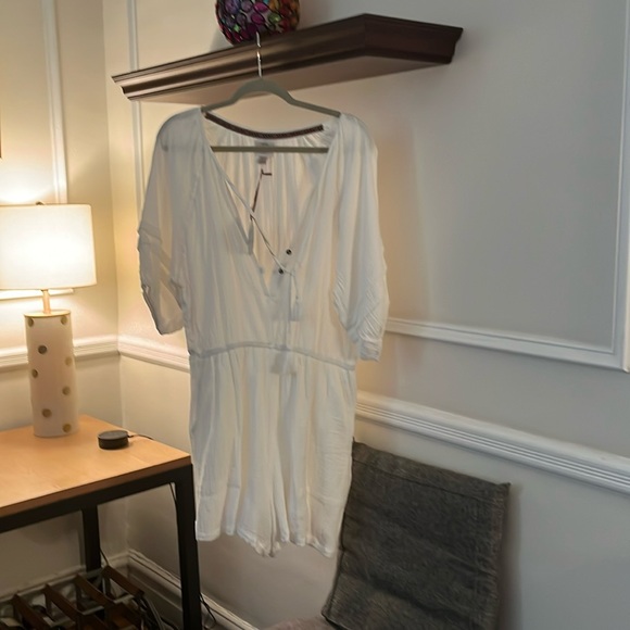NWT Knox Rose white romper. XL - Picture 3 of 16